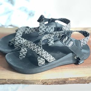 Chaco Z Boulder size 8